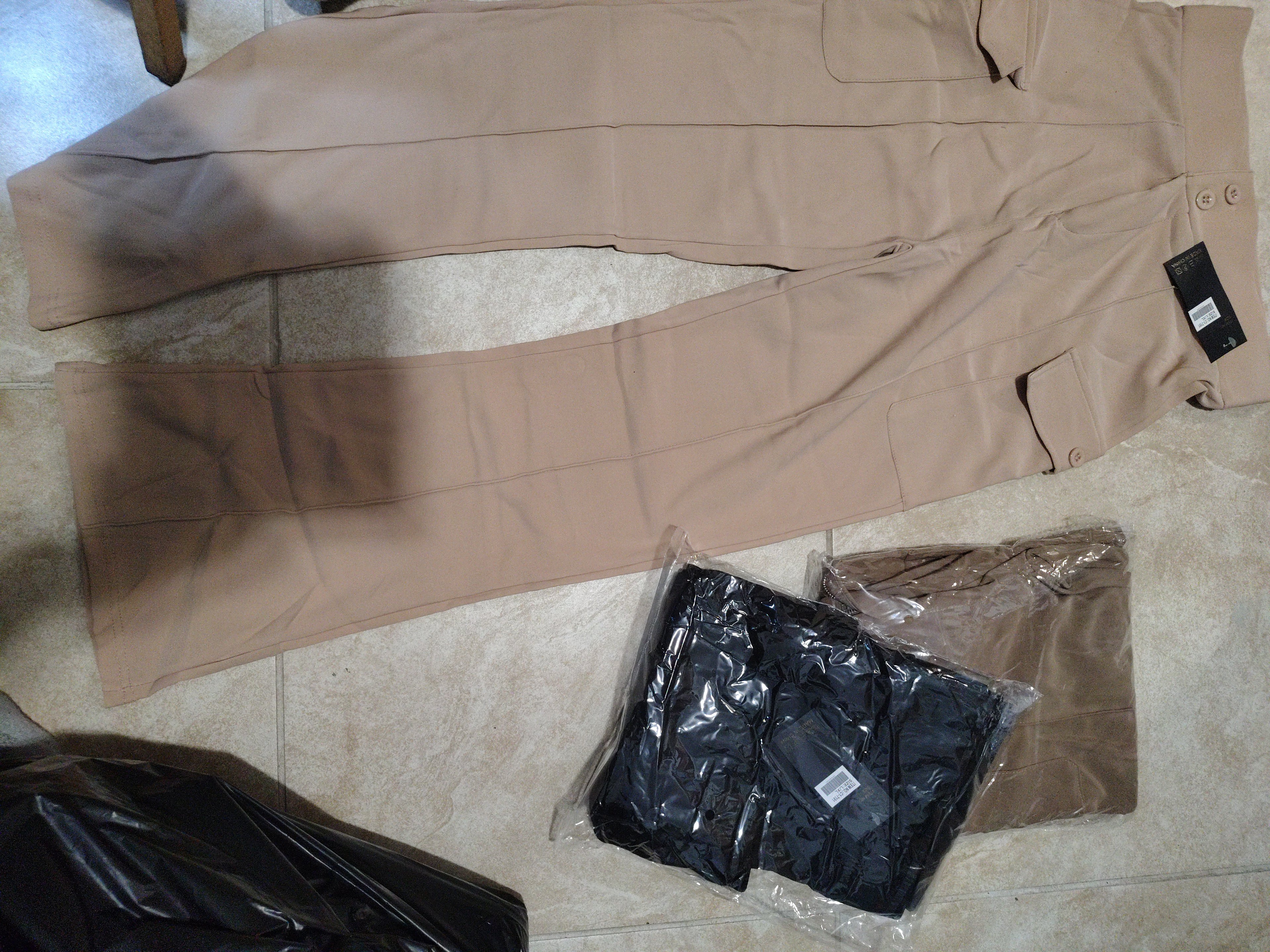 Pantalón cargo de mujer